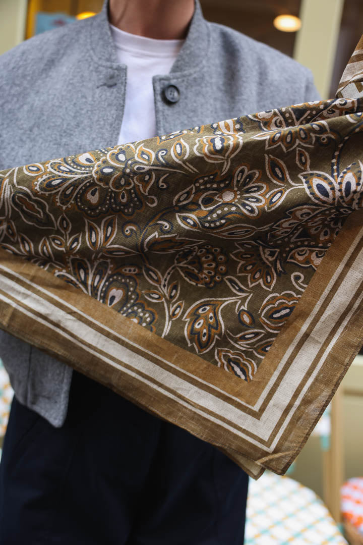 Foulard TOM motif kaki