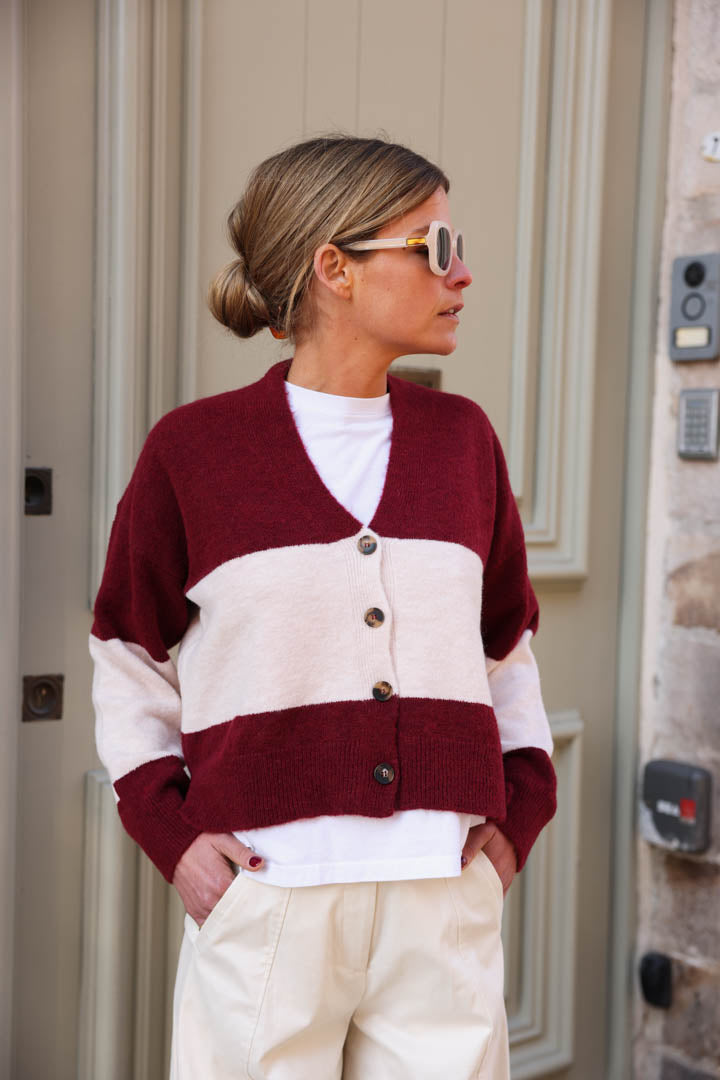 César ecru/burgundy cardigan