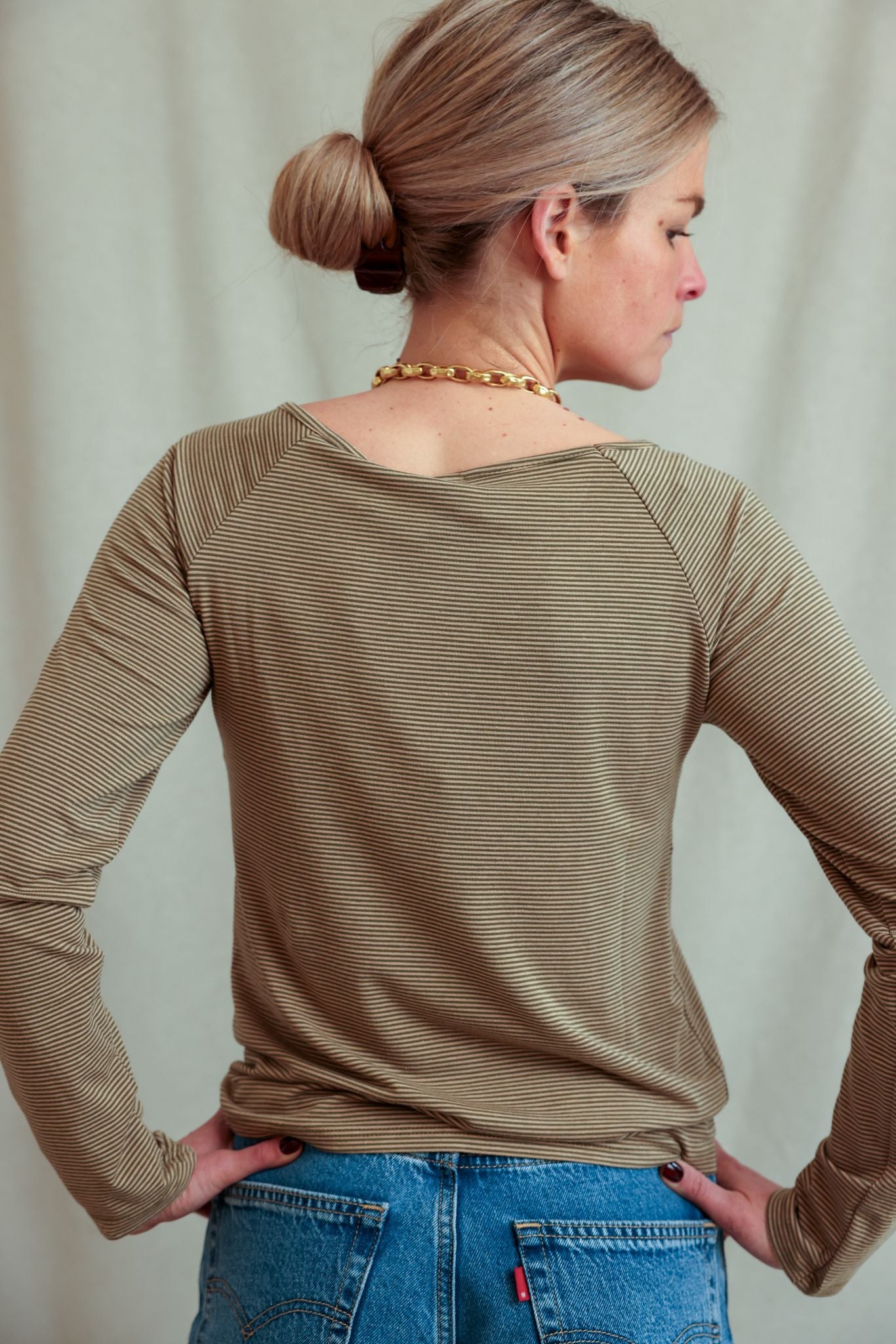 Valentin khaki/beige striped long-sleeved t-shirt