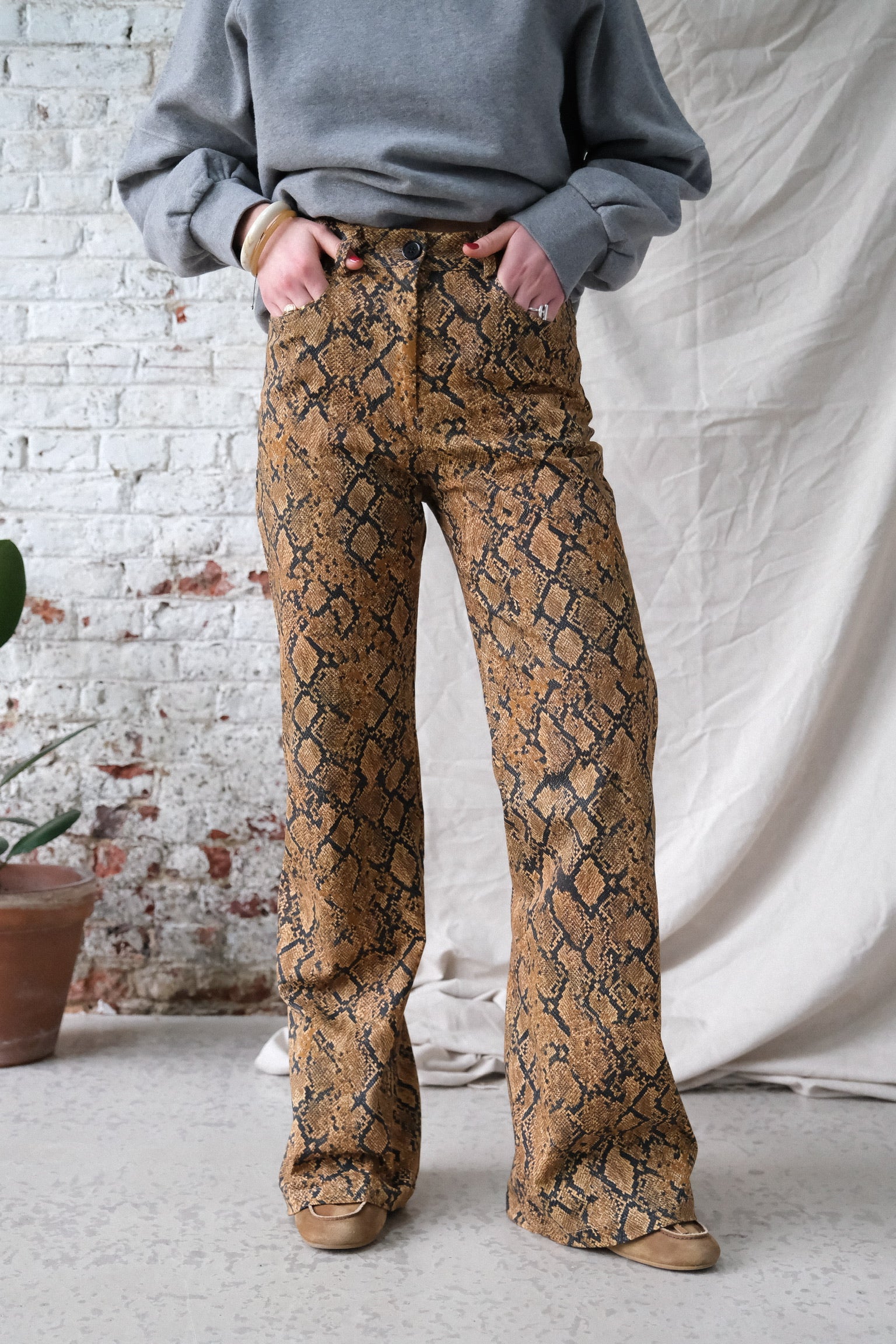 VICTOR python print trousers