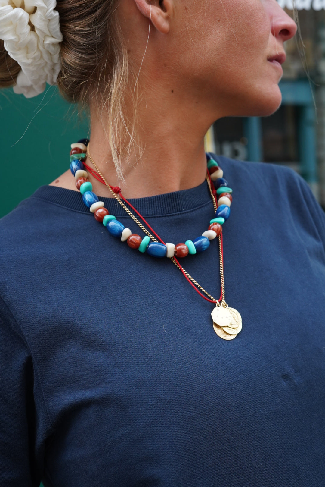 Collier grosses perles bleu