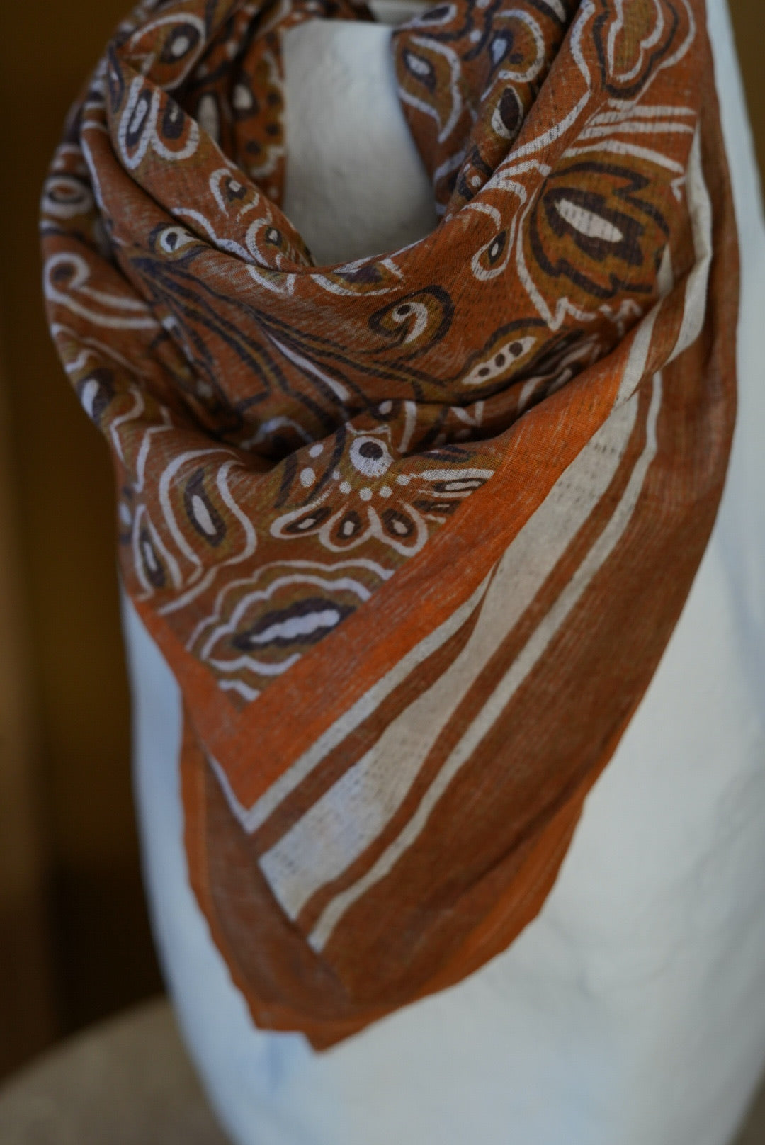 Foulard TOM motif orange