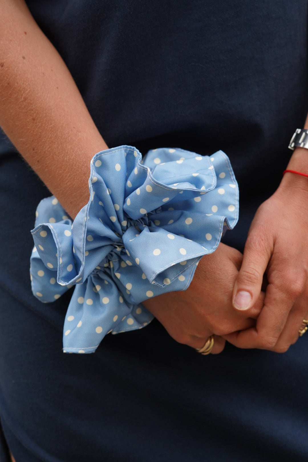 Maxi chouchou froufrou pois bleu