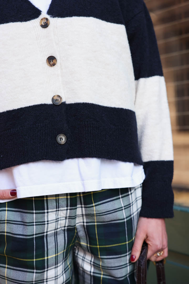 César ecru/navy cardigan