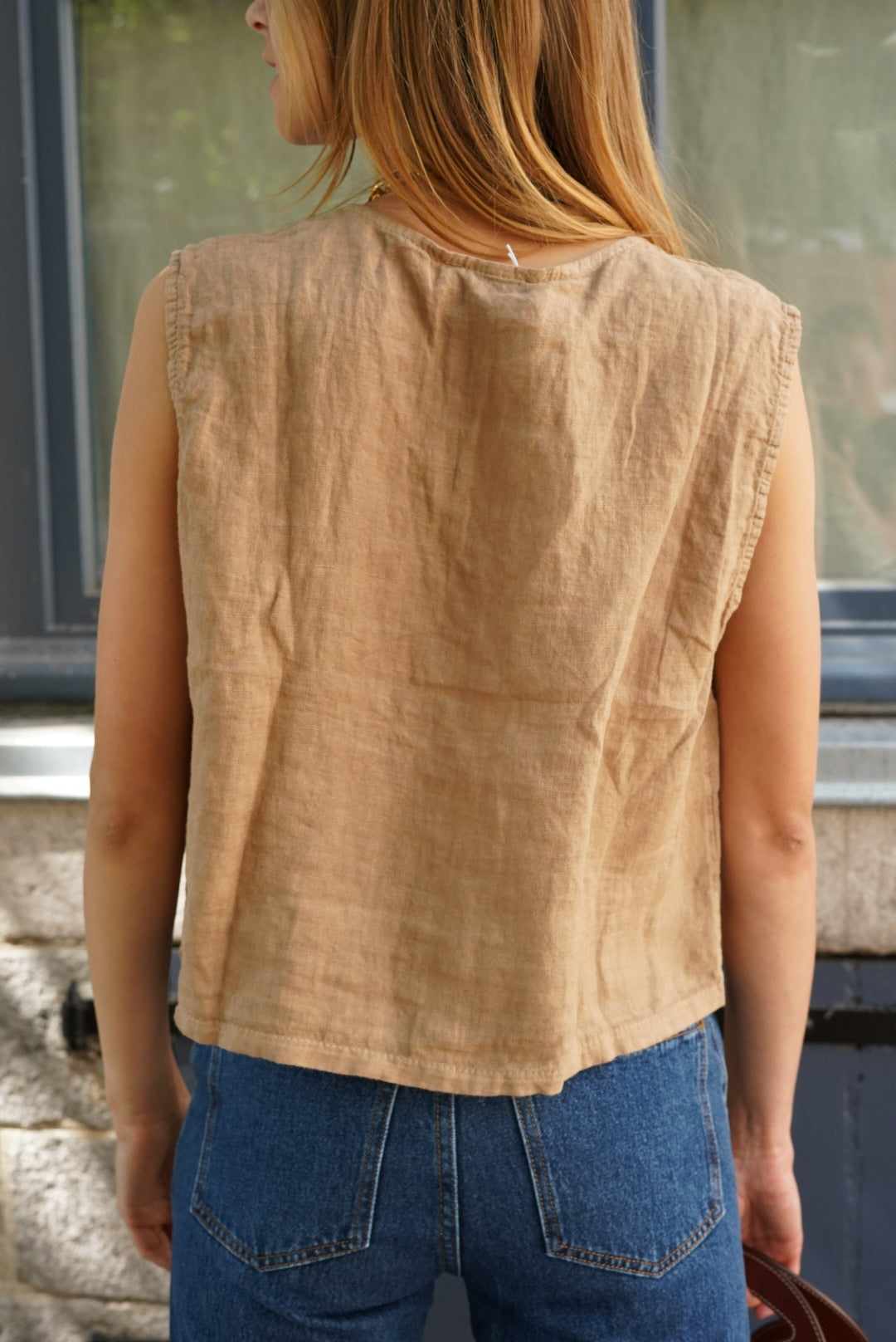 Top sans manche Abel lin camel