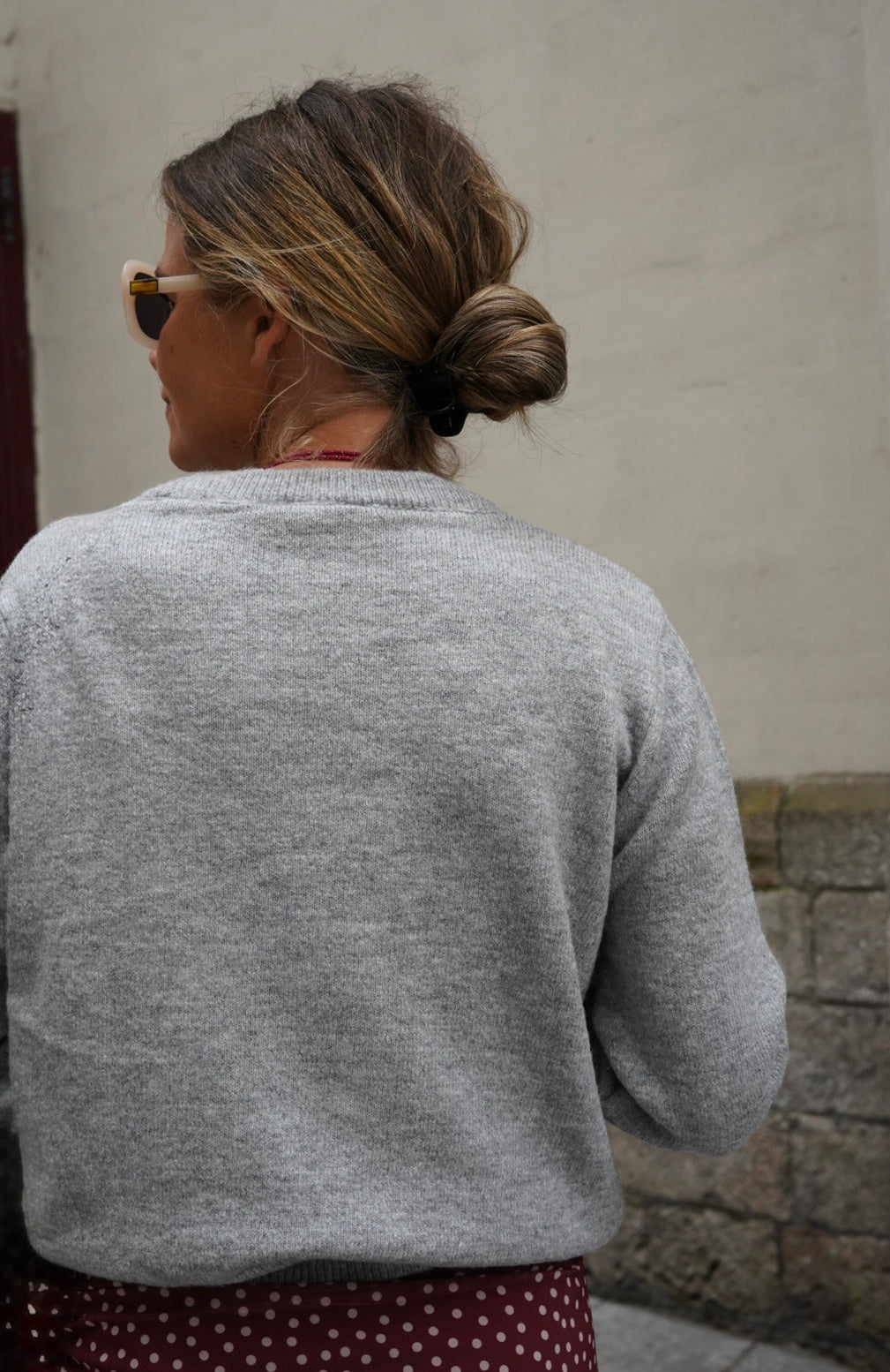 Pull Robin gris inscription bordeaux