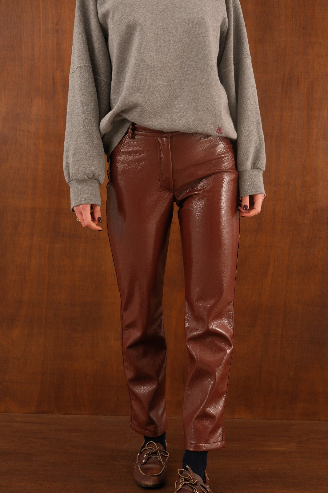 Pantalon BRUNE vinyle acajou
